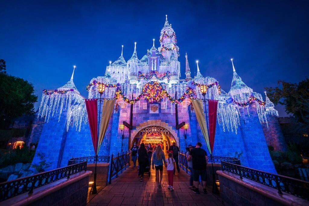 2 Miles To Disneyland -Free Parking! In Anaheim Ca מראה חיצוני תמונה